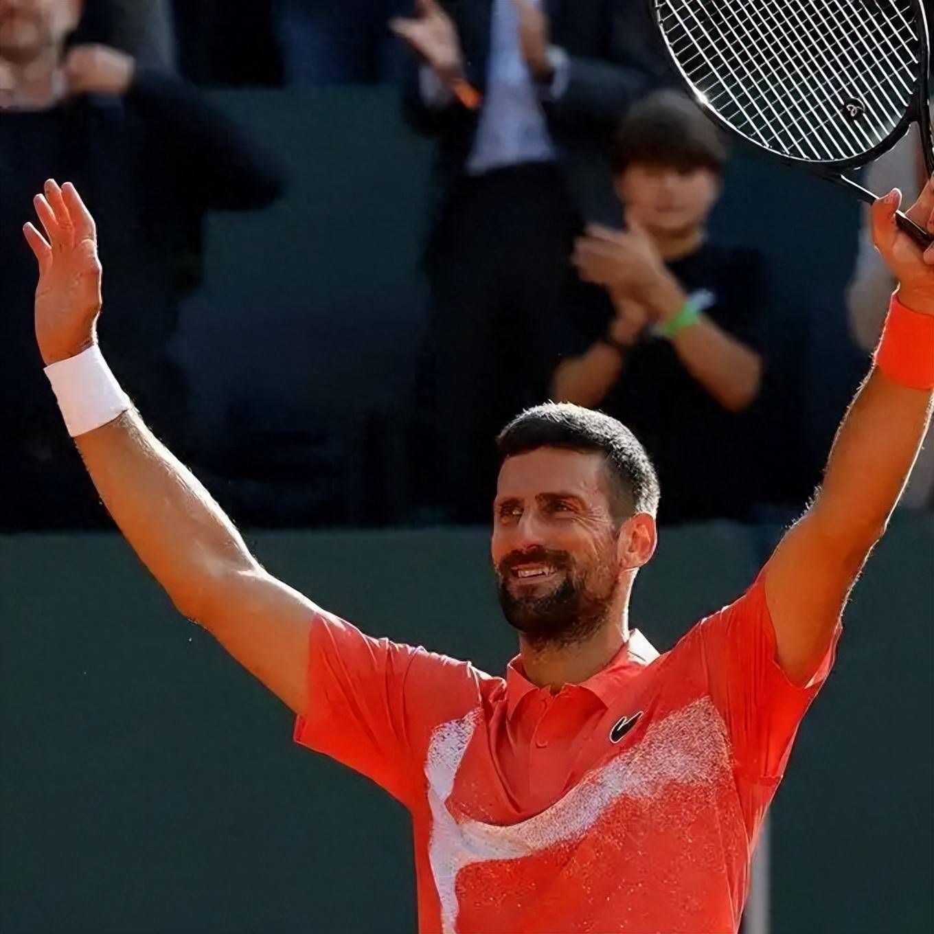 九游体育APP费德勒焦点对战，德约科维奇与70激战MAD分钟，险胜胜负难料！