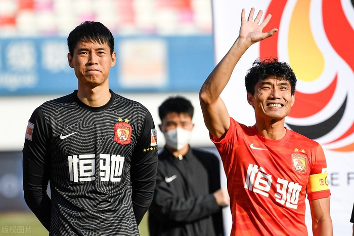 国际米兰赛后官宣签约广州队今晨更衣室发声，连对手都承认：蒂姆在日本队比赛中高光表现的简单介绍